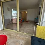 Appartement Lumineux, Tout Confort, Palais A 500 M